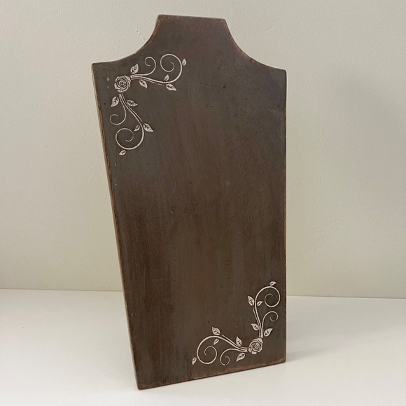 Handcrafted Rustic Wooden Necklace Display Easel Stand With Floral Accents - Picture 3 of 6